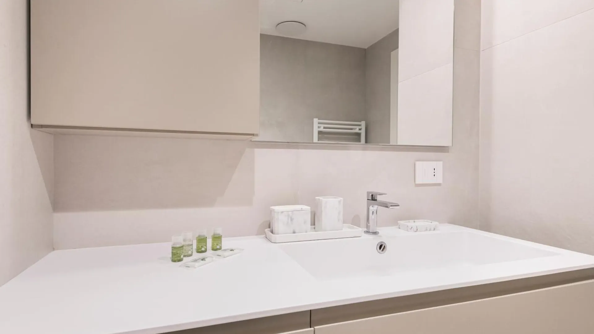 Apartment Easylife - Sofisticata Dimora Con Rooftop Condominiale Vista Duomo Milan Italy
